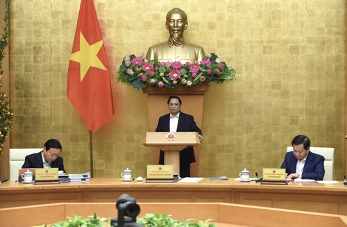 PM’s Directive aims at macroeconomic stability, inflation control, growth in 2024 - ảnh 1