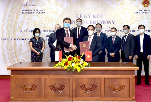 Меморандум о сотрудничестве между министерствами финансов Вьетнама и Польши - ảnh 1