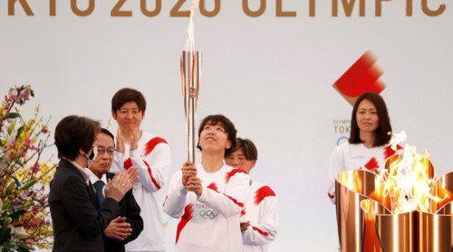 В Японии стартовала эстафета олимпийского огня - ảnh 1