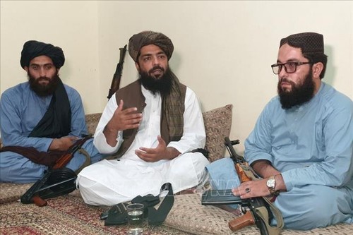Талибы обсудили будущее страны с силами безопасности и призывают к сплоченности - ảnh 1