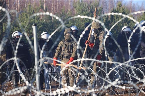 Генсек ООН призвал не политизировать ситуацию на границе Польши и Беларуси - ảnh 1