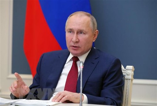 Россия озабочена военными учениями у своих границ, заявил Путин - ảnh 1