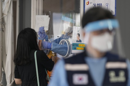 Южная Корея лидирует по числу новых зараженных коронавирусом - ảnh 1