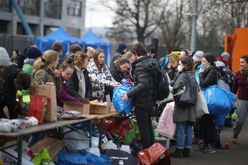 CША примут примерно 100 тысяч украинских беженцев - ảnh 1