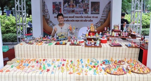 О мастере Данг Ван Хау, который занимается изготовлением игрушек «тохе» - ảnh 1
