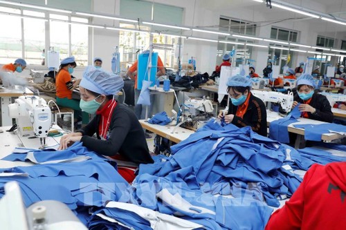 Экспорт текстильно-швейных продуктов впервые достиг 4 млрд. долл. в месяц - ảnh 1