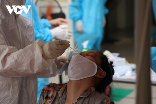 29 сентября во Вьетнаме зафиксировано 978 новых случаев заражения коронавирусом - ảnh 1