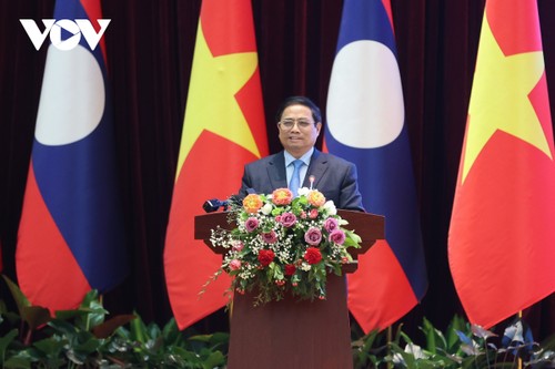 Вьетнам и Лаос вывели торгово-экономическое сотрудничество на новую высоту - ảnh 2