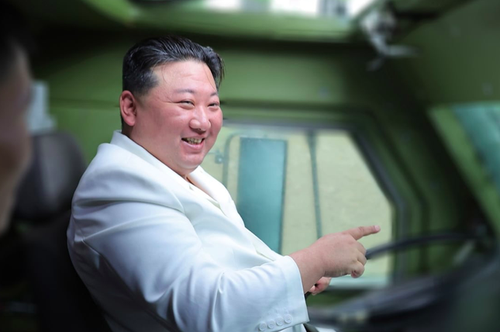 Президент США Джо Байден готов встретиться с северокорейским лидером Ким Чен Ыном без предварительных условий - ảnh 1