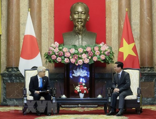 Президент Во Ван Тхыонг встретился с председателем Палаты советников Японии Оцудзи Хидэхиса  - ảnh 1