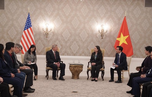 Вьетнам попросил США поделиться опытом и усилить сотрудничество в области сельскохозяйственной науки и технологий. - ảnh 1