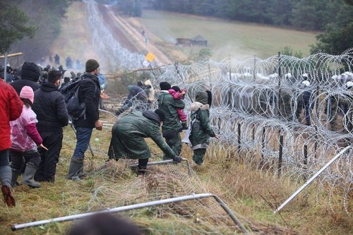 Польша рассматривает возможность полностью закрыть границу с Беларусью - ảnh 1