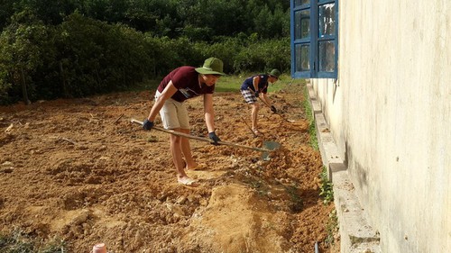 Du học Việt tại Nga xây công trình, tu bổ trường học ở bản Rào Con, Quảng Bình - ảnh 6