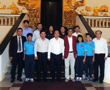 Thủ tướng Nguyễn Xuân Phúc chúc mừng thành tích của Đoàn Thể thao Việt Nam tại SEA Games 29 - ảnh 1