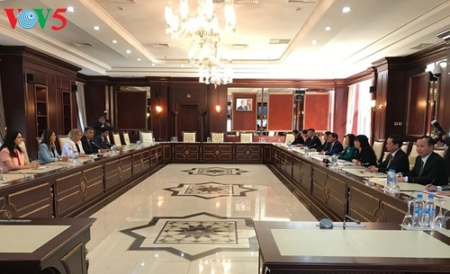 Đoàn đại biểu Đảng Cộng sản Việt Nam thăm làm việc Azerbaijan - ảnh 2