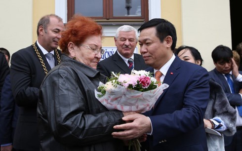 Phó Thủ tướng Vương Đình Huệ thăm làm việc tại Slovakia - ảnh 2