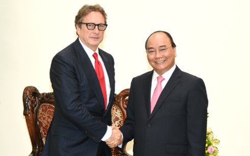 Thủ tướng Nguyễn Xuân Phúc tiếp Chủ tịch Quỹ đầu tư Harbinger Capital Partners - ảnh 1