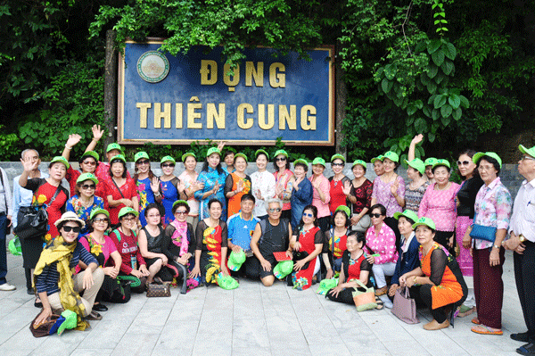 Đoàn cựu giáo viên kiều bào Thái Lan thăm Quảng Ninh và Vịnh Hạ Long - ảnh 5