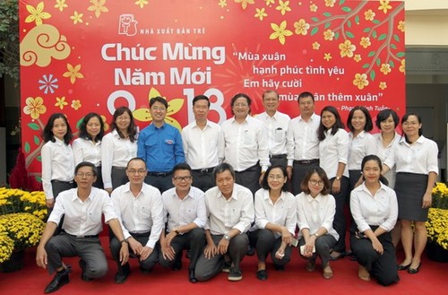 Trưởng ban Tuyên giáo Trung ương Võ Văn Thưởng thăm và chúc Tết tại Thành phố Hồ Chí Minh - ảnh 1