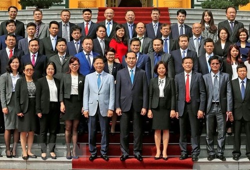 Chủ tịch nước Trần Đại Quang gặp mặt các Tham tán Thương mại ở nước ngoài - ảnh 1