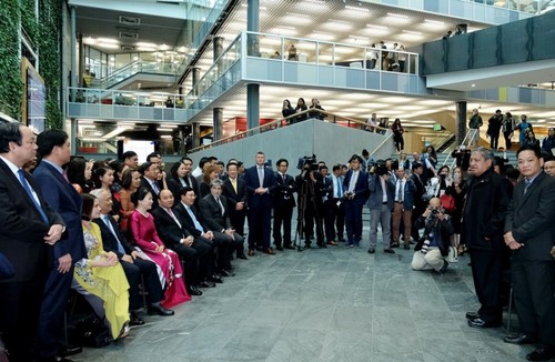 Thủ tướng Nguyễn Xuân Phúc gặp cộng đồng người Việt Nam tại New Zealand - ảnh 1