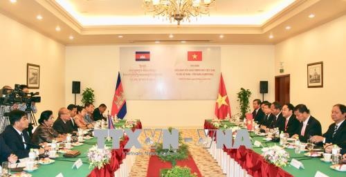 Việt Nam - Campuchia đẩy mạnh hợp tác về tôn giáo  - ảnh 1
