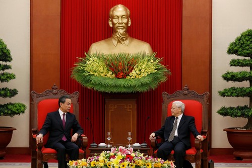Việt Nam luôn coi trọng phát triển quan hệ láng giềng hữu nghị với Trung Quốc - ảnh 1