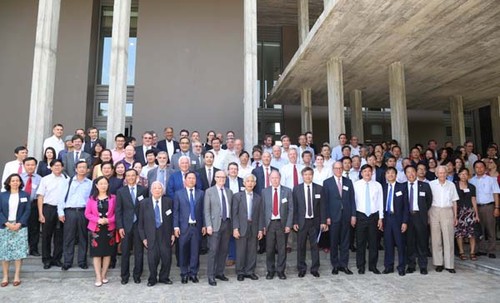 Chủ tịch nước Trần Đại Quang gặp mặt các nhà khoa học dự Hội thảo “Khoa học để phát triển” - ảnh 2