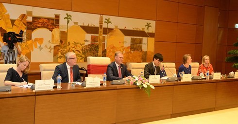 Chủ tịch Quốc hội Việt Nam hội đàm với Chủ tịch Hạ viện Australia - ảnh 2