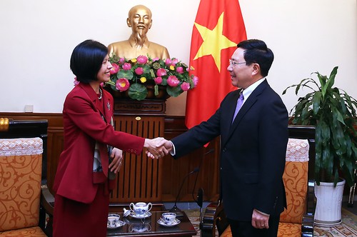 Phó Thủ tướng, Bộ trưởng Bộ Ngoại giao Phạm Bình Minh tiếp Đại sứ Canada chào từ biệt - ảnh 1