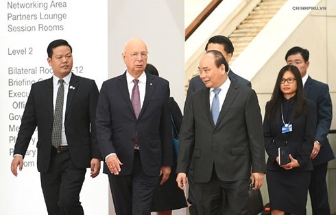 Thủ tướng Nguyễn Xuân Phúc tiếp Người sáng lập, Chủ tịch điều hành Diễn đàn Kinh tế thế giới Klaus Schwab - ảnh 1