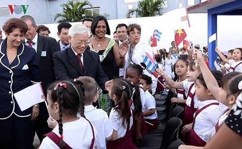Thúc đẩy quan hệ đặc biệt Việt Nam – Cuba là nhiệm vụ của hai dân tộc - ảnh 1