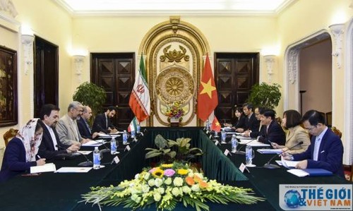 Thứ trưởng Ngoại giao Nguyễn Quốc Cường hội đàm với Thứ trưởng thứ nhất Bộ Ngoại giao Cộng hòa Hồi giáo Iran - ảnh 1
