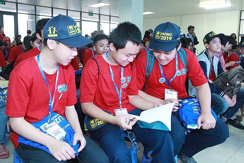 Gần 660 thí sinh tham dự kỳ thi Toán học Hà Nội mở rộng 2019 - ảnh 1