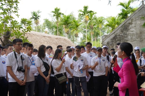 Trại hè Việt Nam 2019: Thanh thiếu niên kiều bào về thăm quê Bác - ảnh 2