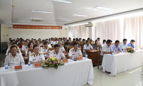 Phát động chương trình Hải quân Việt Nam làm điểm tựa cho ngư dân vươn khơi bám biển - ảnh 1