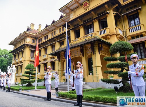  Lễ thượng cờ ASEAN – Kỷ niệm 52 năm ngày thành lập ASEAN - ảnh 2