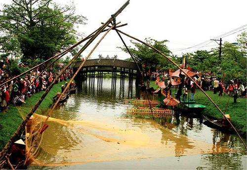 Từ 16/08, Thừa Thiên - Huế tổ chức phiên chợ đêm tại Cầu ngói Thanh Toàn - ảnh 1