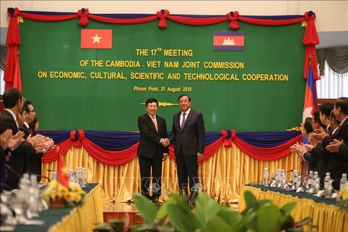 Việt Nam-Campuchia ký biên bản định hướng hợp tác toàn diện 28 lĩnh vực - ảnh 1
