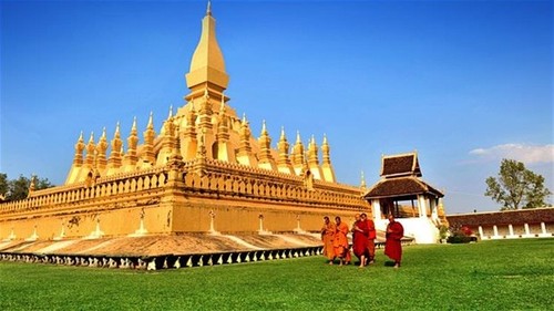 Lào và Việt Nam hợp tác thúc đẩy ngành du lịch - ảnh 1