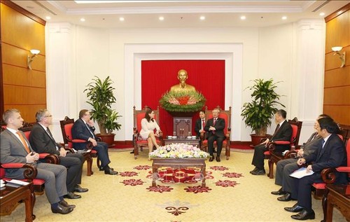 Đoàn đại biểu cấp cao Đảng Liên minh công dân Hungary thăm Việt Nam    - ảnh 1