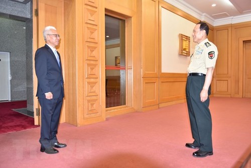 Đại sứ Phạm Sao Mai hội kiến Ủy viên Quốc vụ, Bộ trưởng Quốc phòng Trung Quốc  - ảnh 1