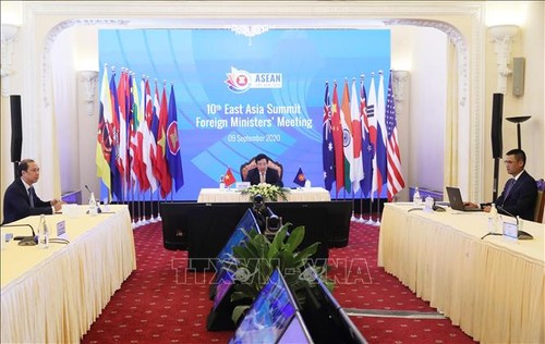Конференция министров Восточной Азии: 15 лет сотрудничества и направления развития на новом этапе - ảnh 1