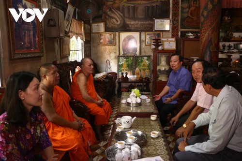 Chăm lo lễ Sene Donta của đồng bào Khmer - ảnh 1