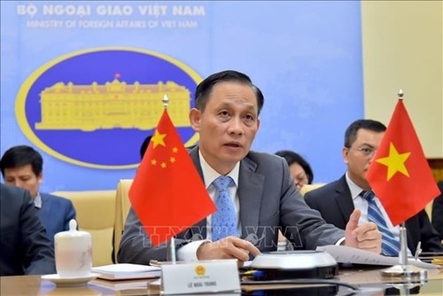 Thứ trưởng Bộ Ngoại giao Lê Hoài Trung chúc mừng Quốc khánh Trung Quốc - ảnh 1