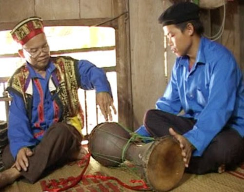 Độc đáo nhạc cụ của đồng bào dân tộc Cao Lan - ảnh 1