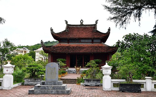 Tượng đài Chủ tịch Hồ Chí Minh giữa biển trời Đông Bắc - ảnh 3