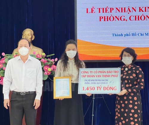 Thành phố Hồ Chí Minh: Gần 2.300 tỷ đồng đăng ký ủng hộ mua vaccine phòng dịch COVID-19 - ảnh 1