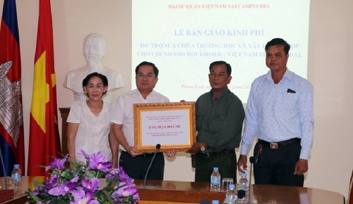 Nâng cấp trường học và xây mới trụ sở Chi nhánh hội cho bà con gốc Việt tại tỉnh Kandal-Campuchia - ảnh 1