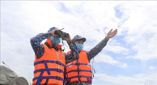 Nhiều hoạt động thiết thực, sôi nổi trong chương trình “Cảnh sát biển đồng hành với ngư dân”  - ảnh 1
